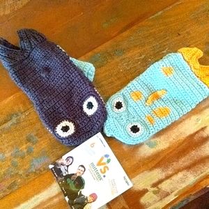 Predator and Prey shark mittens